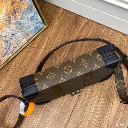 Rep ladies VUITTON TRUNK SOFT LOUIS WALLET 0524